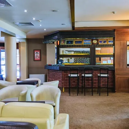 Peak 116 Apartment