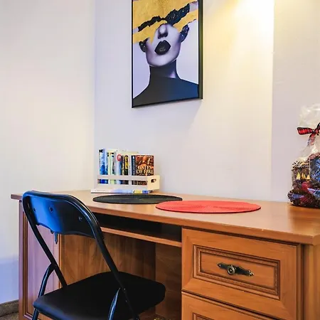Peak 116 Apartment